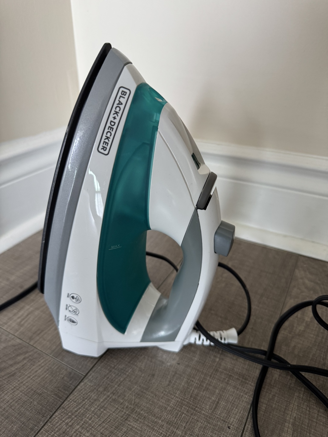 BLACK+DECKER Iron