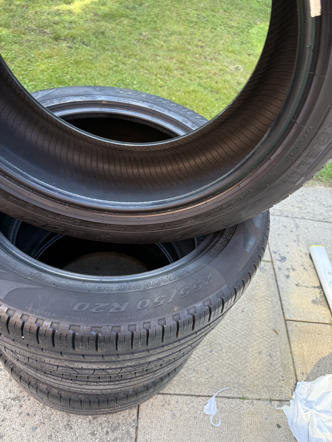 Pirelli Tires - 255/50 R20 - photo 5