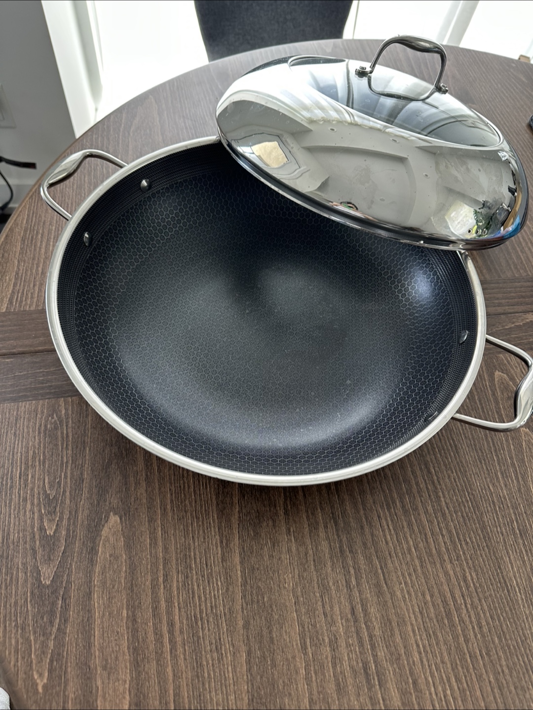 HexClad Hybrid Nonstick Wok with Lid - photo 3