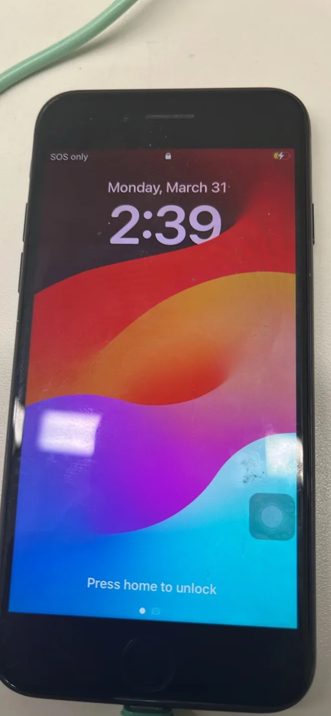 Apple iPhone (selling for parts or repair) image indicator(2)