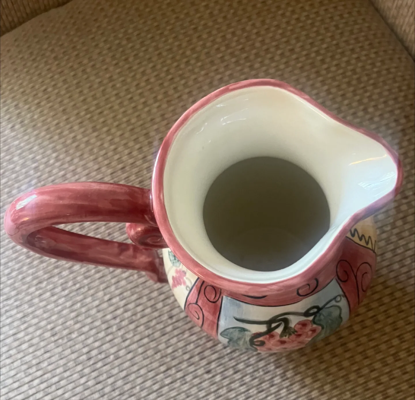 Elizabeth Munroe's Montage Pitcher image indicator(6)