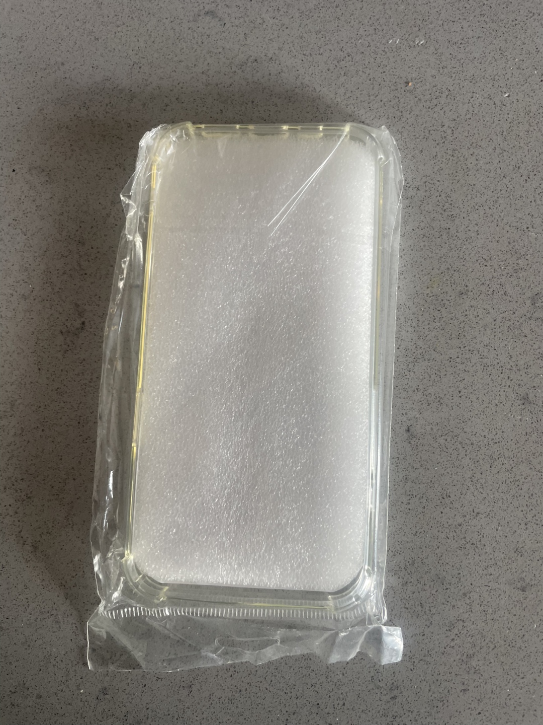 iPhone 13 Pro (6.1) Case - photo 2