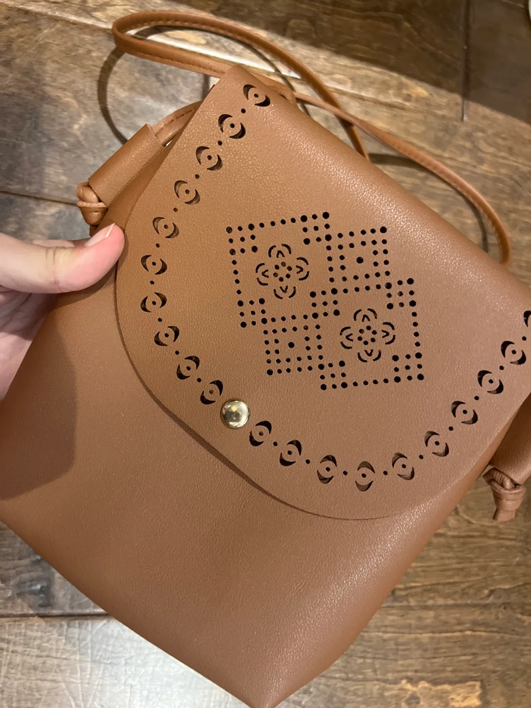 Brown crossbody bag thumbnail