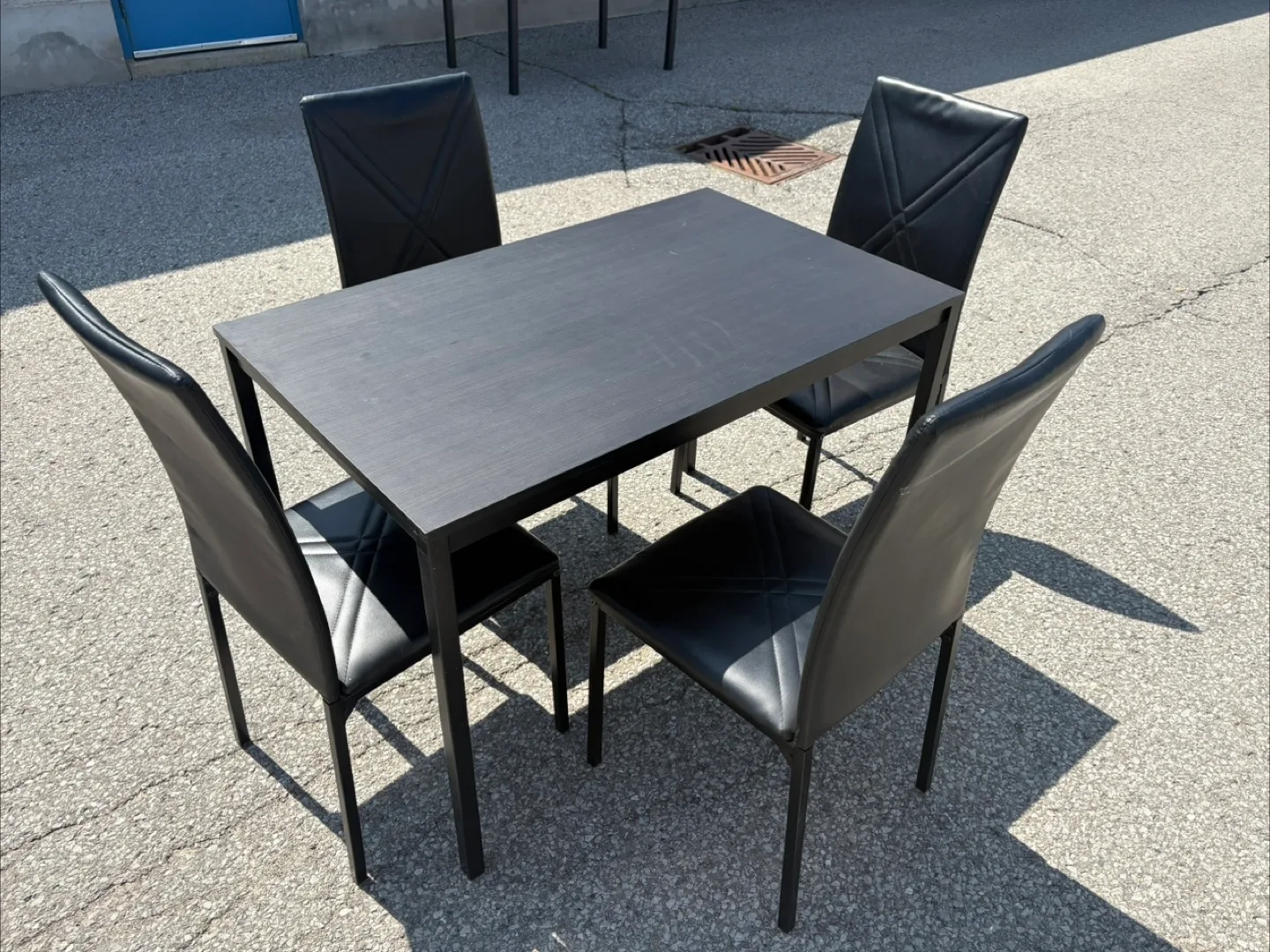 FREE DELIVERY✅• BLACK DINNER / DINING / KITCHEN TABLE SET (4) thumbnail