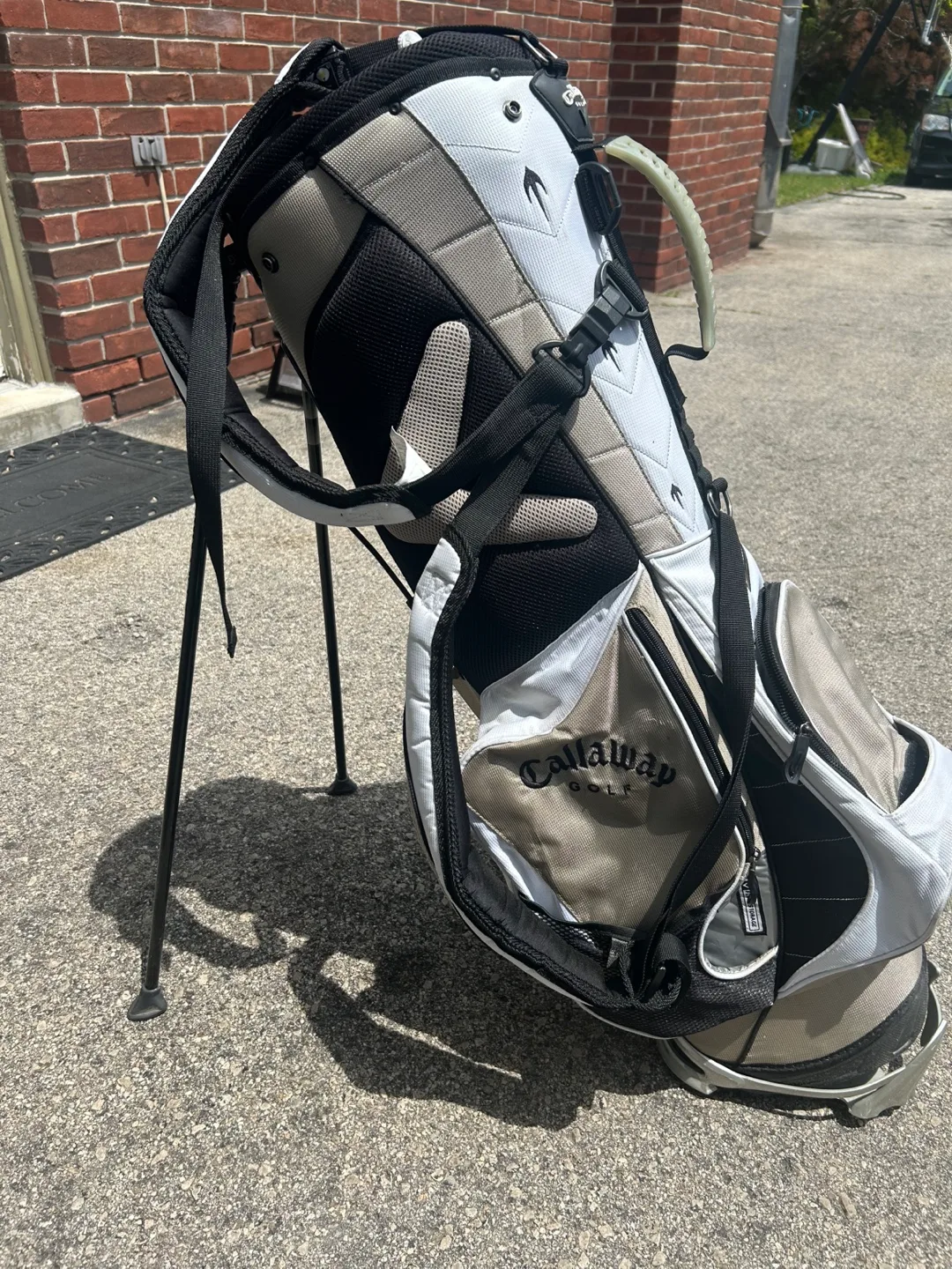 Callaway Golf Bag with Stand image indicator(2)