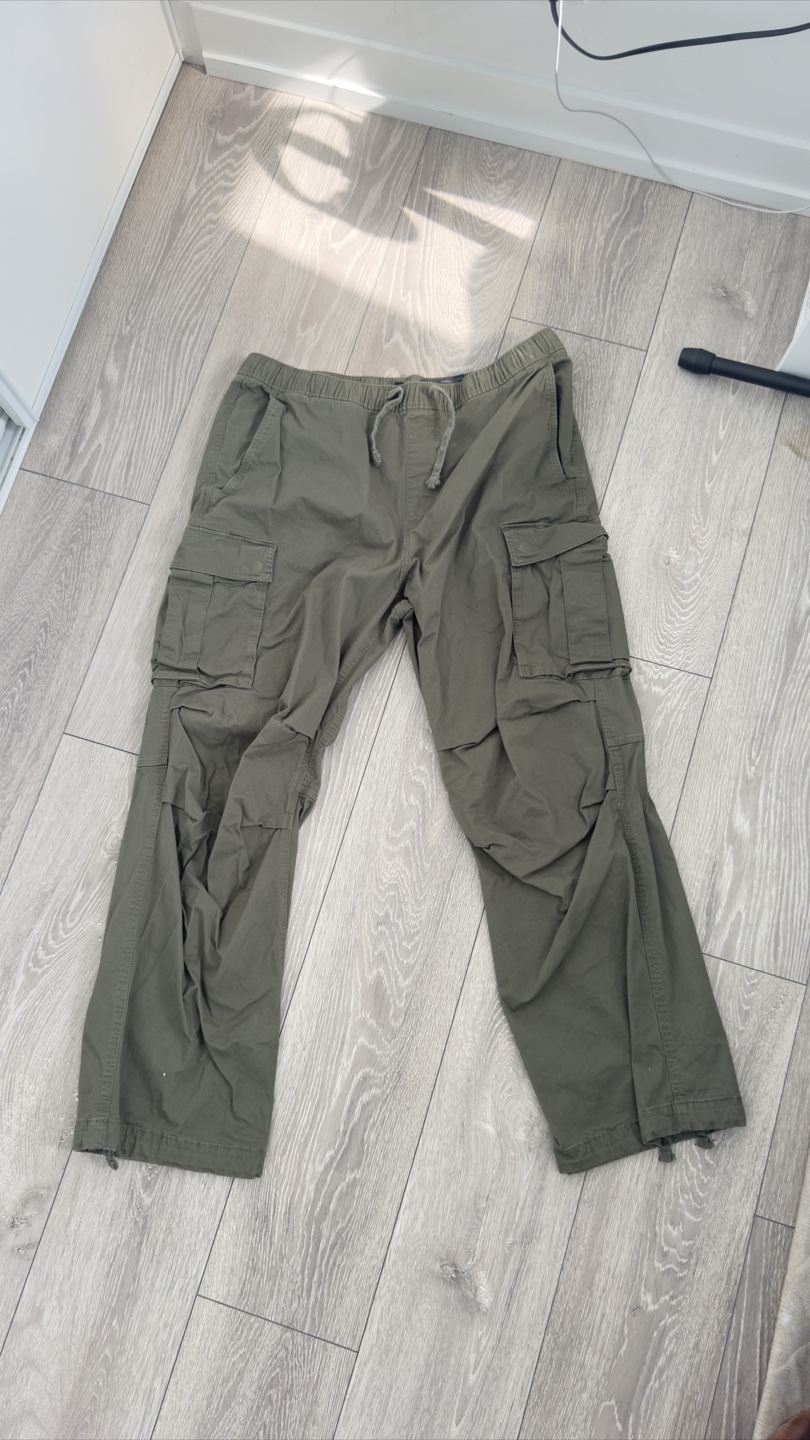Green Cargo Pants