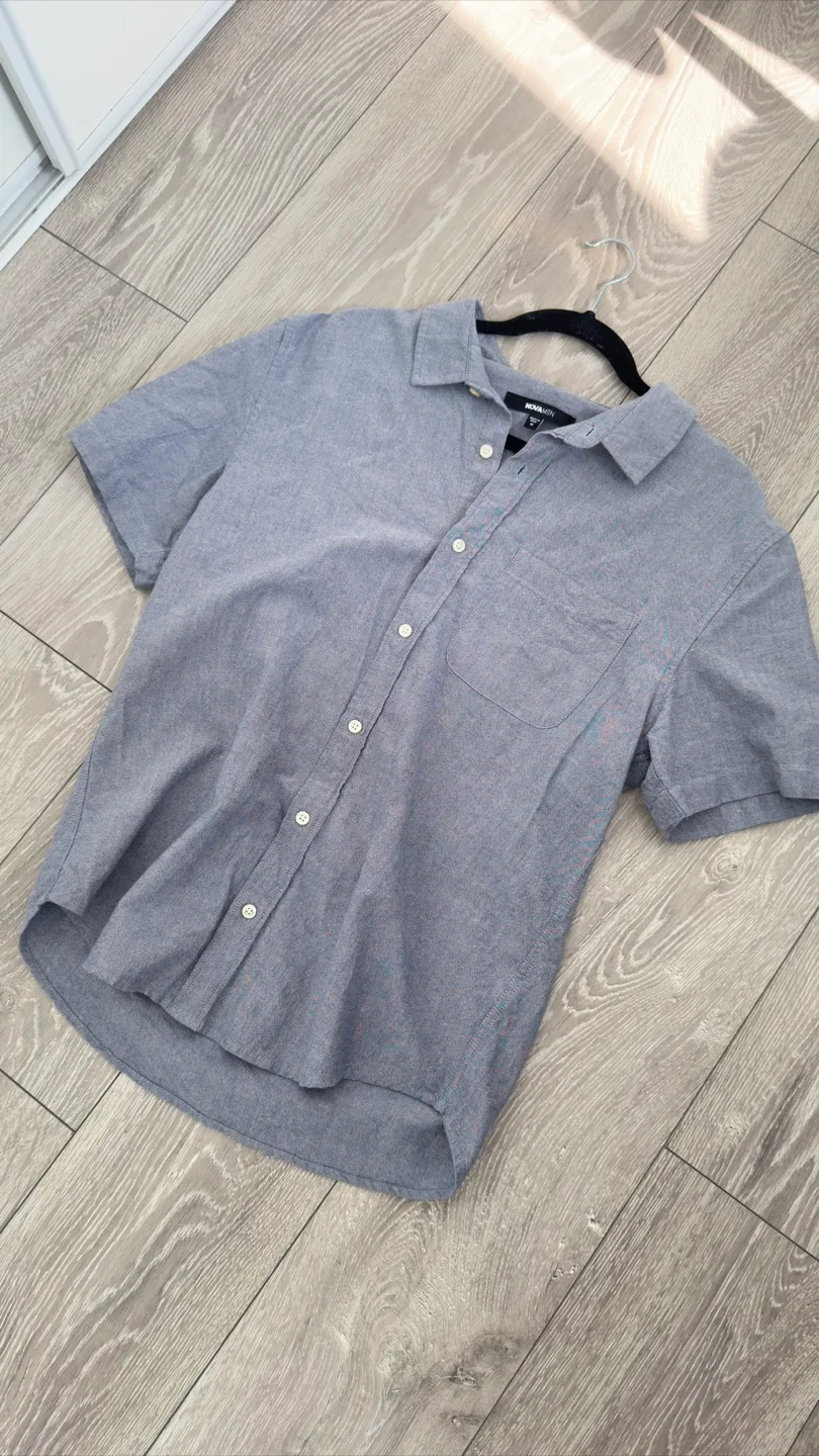 NOVAMEN Short-Sleeve Button-Up Shirt thumbnail