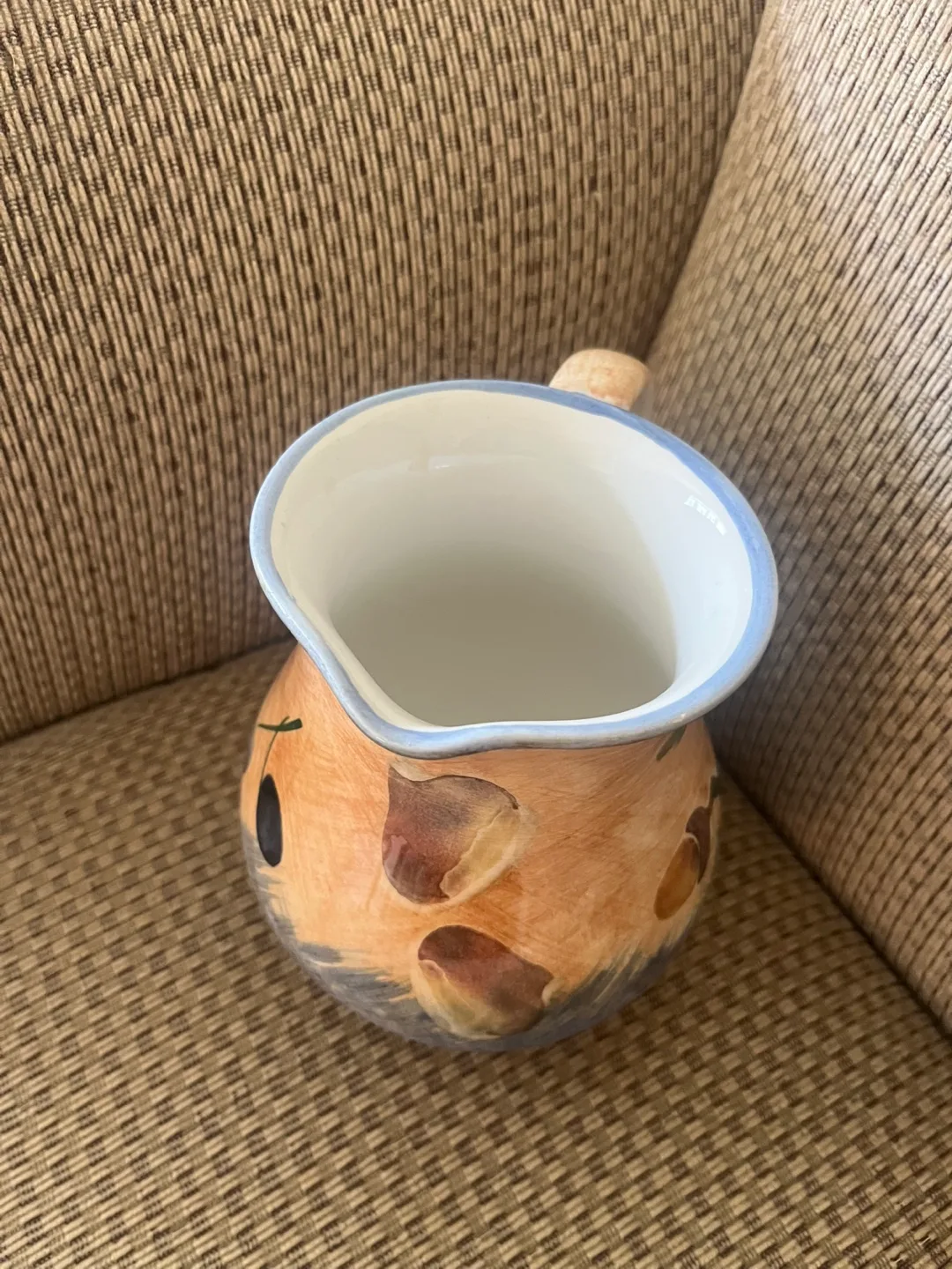 Hand painted pitcher, made in Italy image indicator(4)