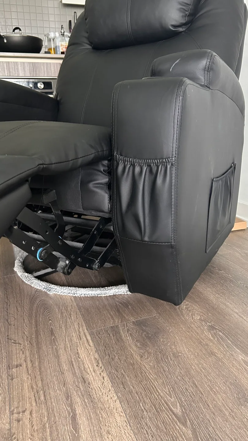 ❗️MUST GO❗️Black Reclining Chair with Cup Holders image indicator(2)