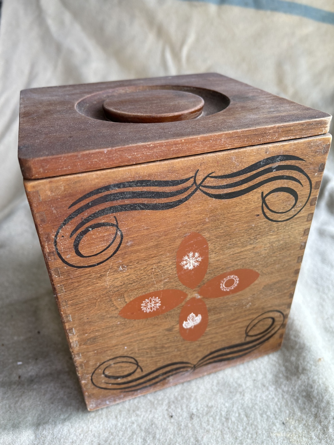 Vintage Wooden Boxes with Decorative Design - photo 4