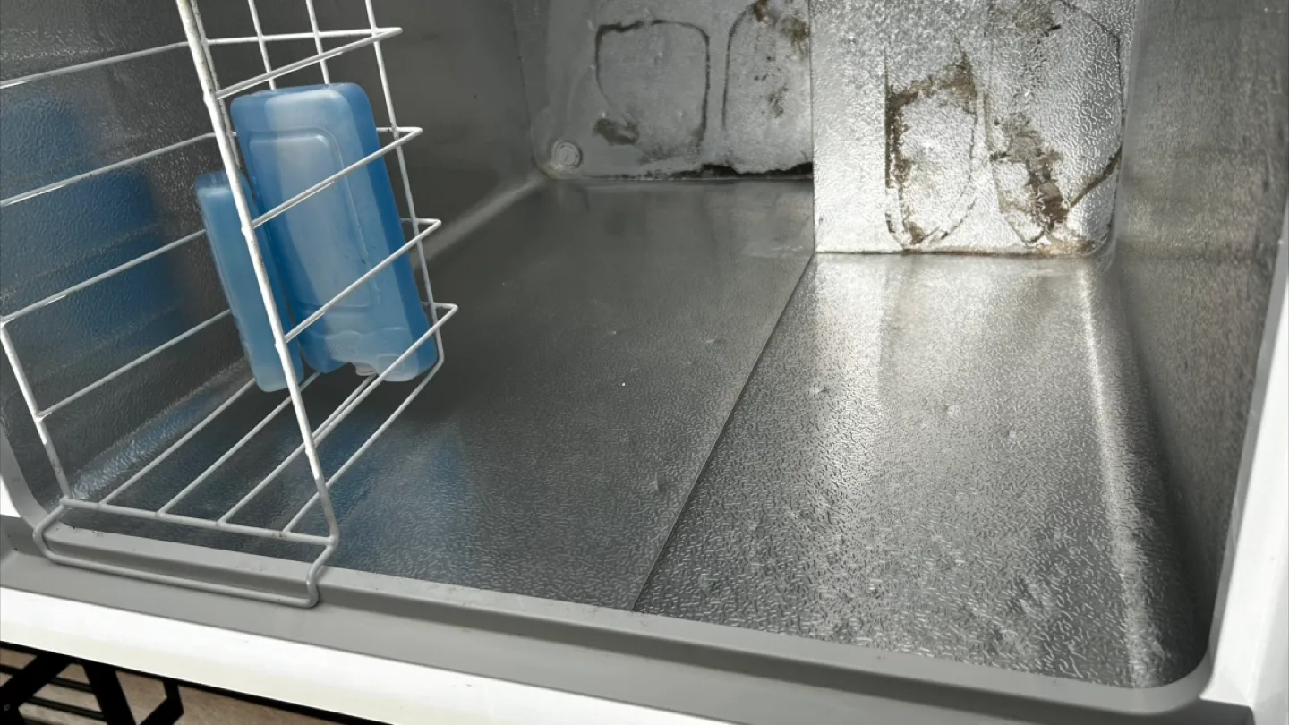 Frigidaire Chest Freezer image indicator(5)