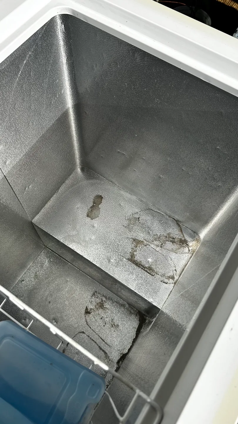 Frigidaire Chest Freezer image indicator(7)