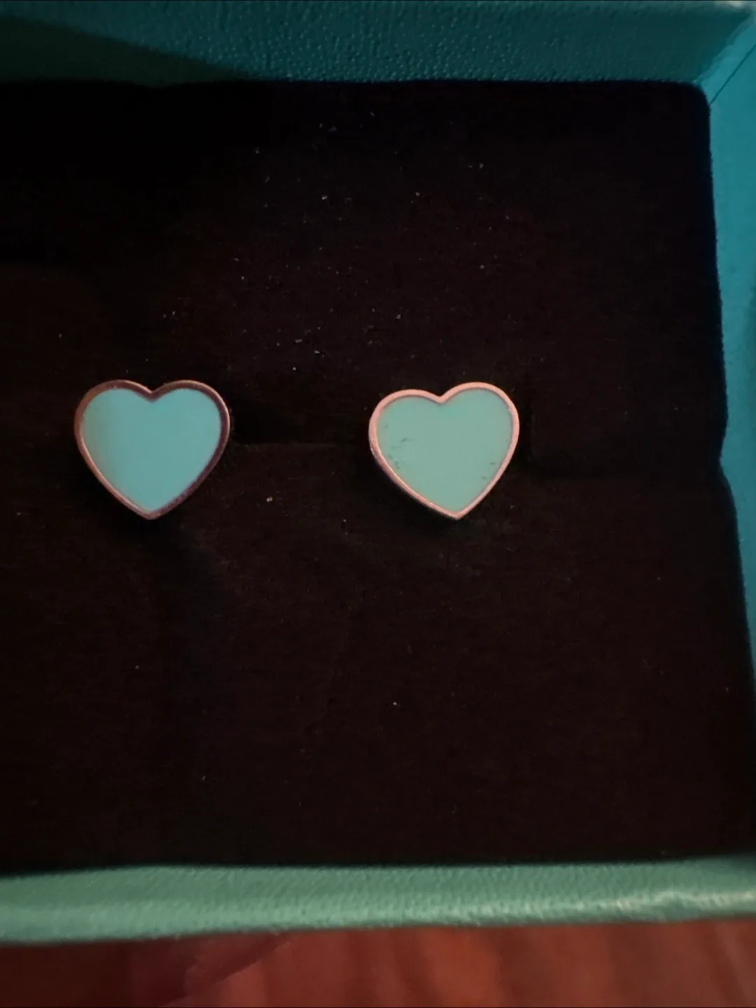 Tiffany Blue enamel silver SS Heart Earrings image indicator(7)