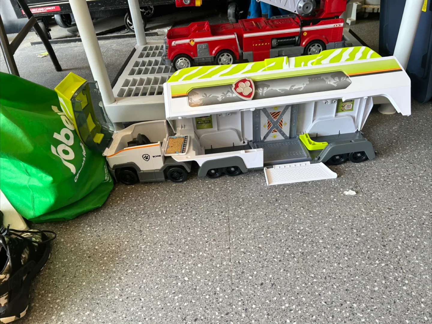 Paw Patrol Truck Toy thumbnail