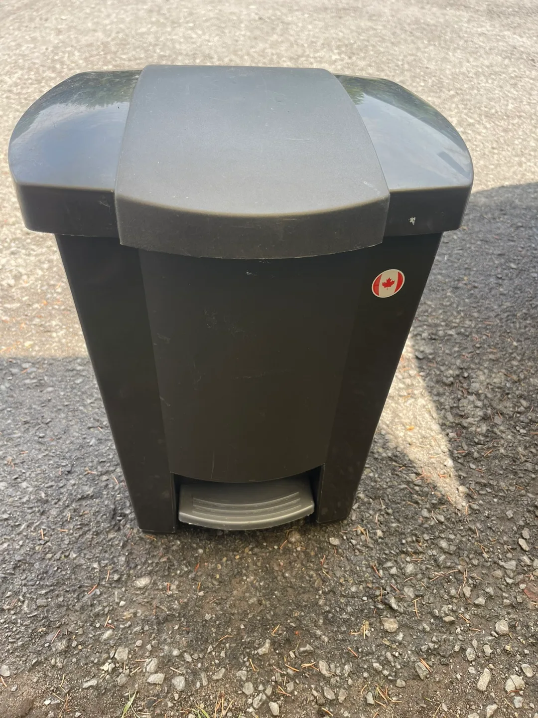 Foot Pedal Trash Can thumbnail