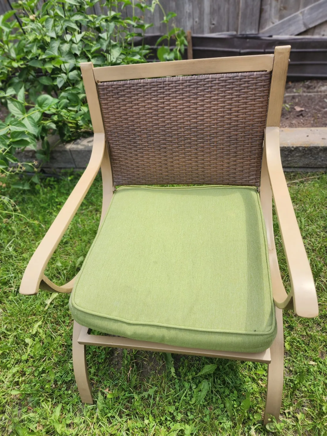 Oversized rattan and metal conversation patio set $350 FIRM image indicator(6)