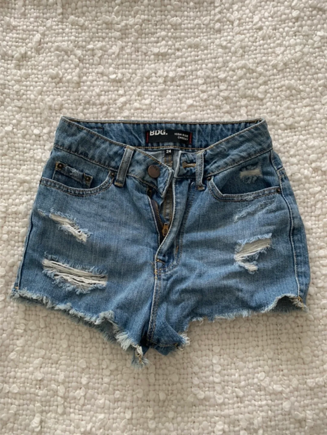 BDG High-Rise Denim Shorts 🇨🇦 thumbnail