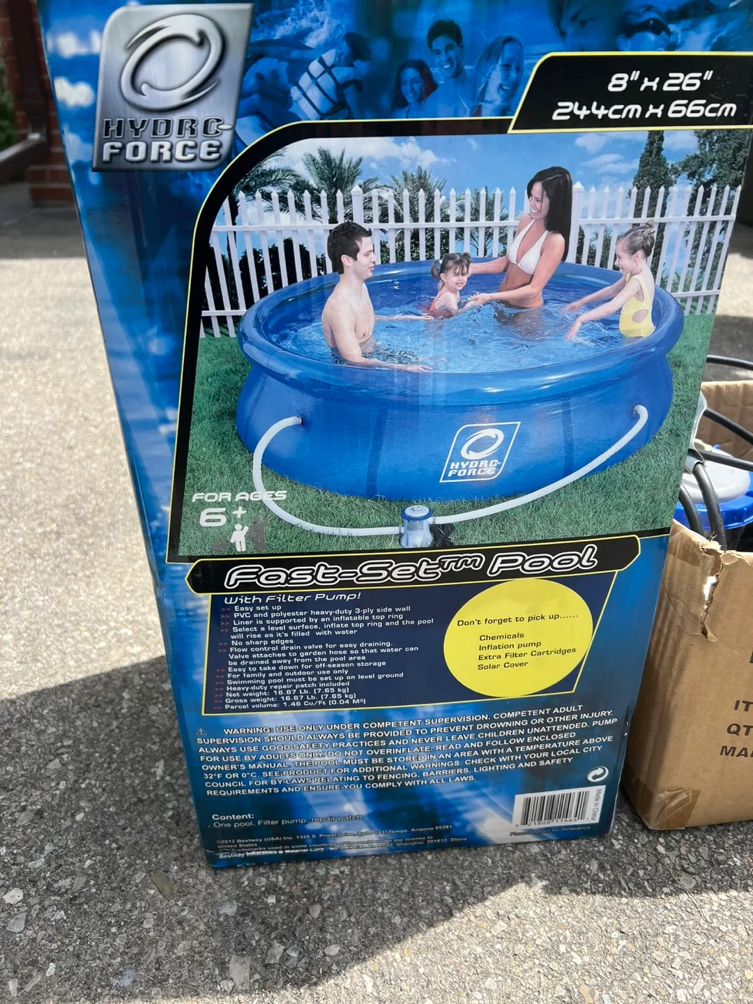 Hydro Force Fast-Set Pool with Filter solid cover and new tarp thumbnail