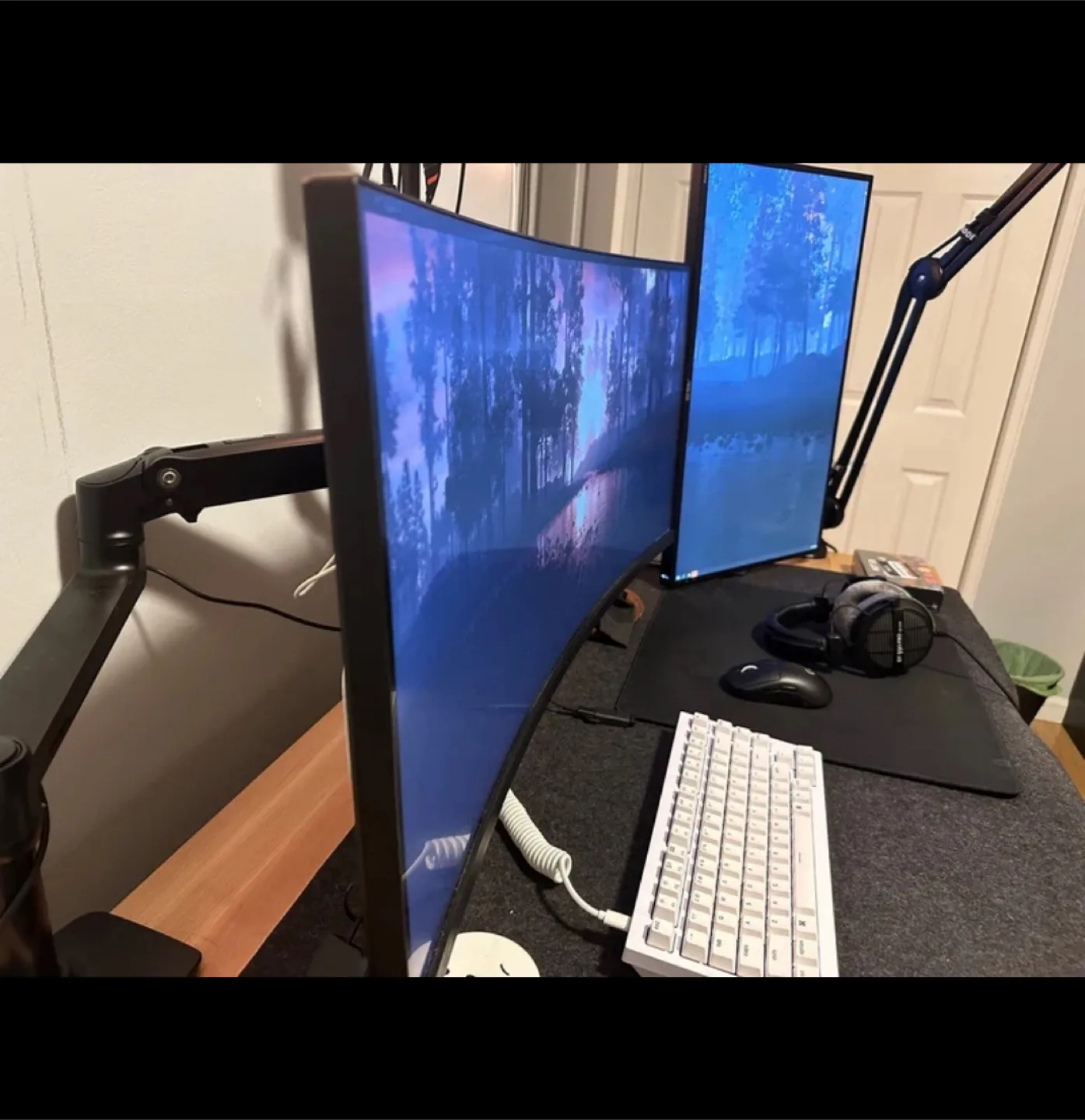 Viewsonic VP3881 38-Inch Ultrawide Monitor For Color Accuracy image indicator(4)