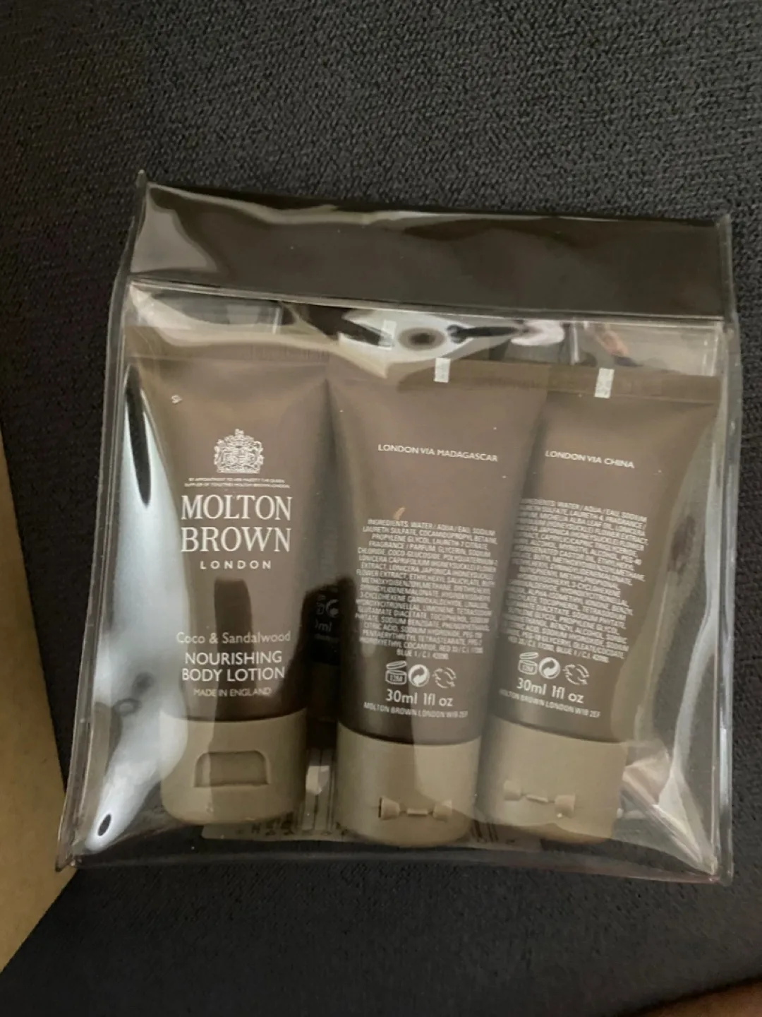 2 Men’s body and beard gift sets image indicator(3)