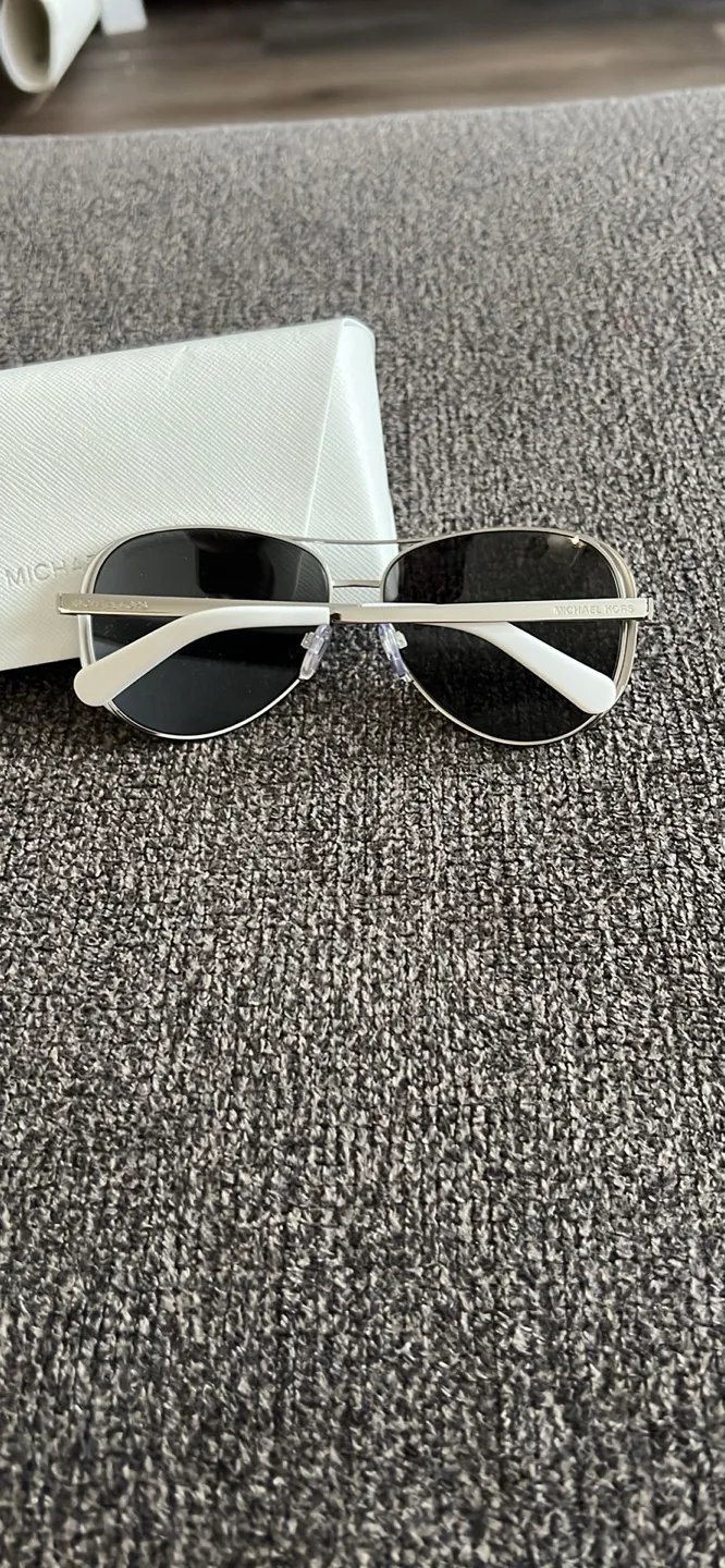 Michael Kors Sunglasses image indicator(3)