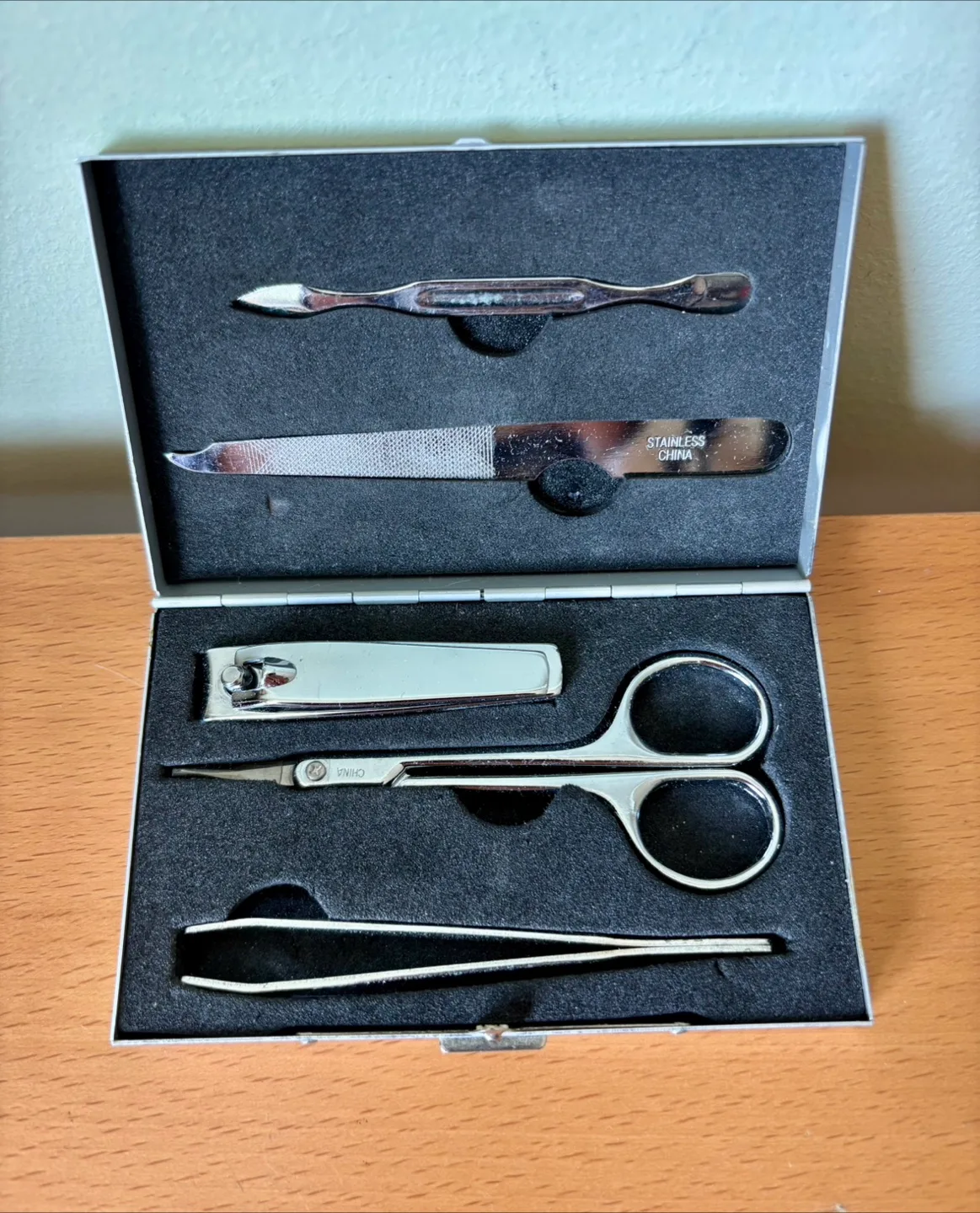 Manicure Set 5pcs image indicator(2)