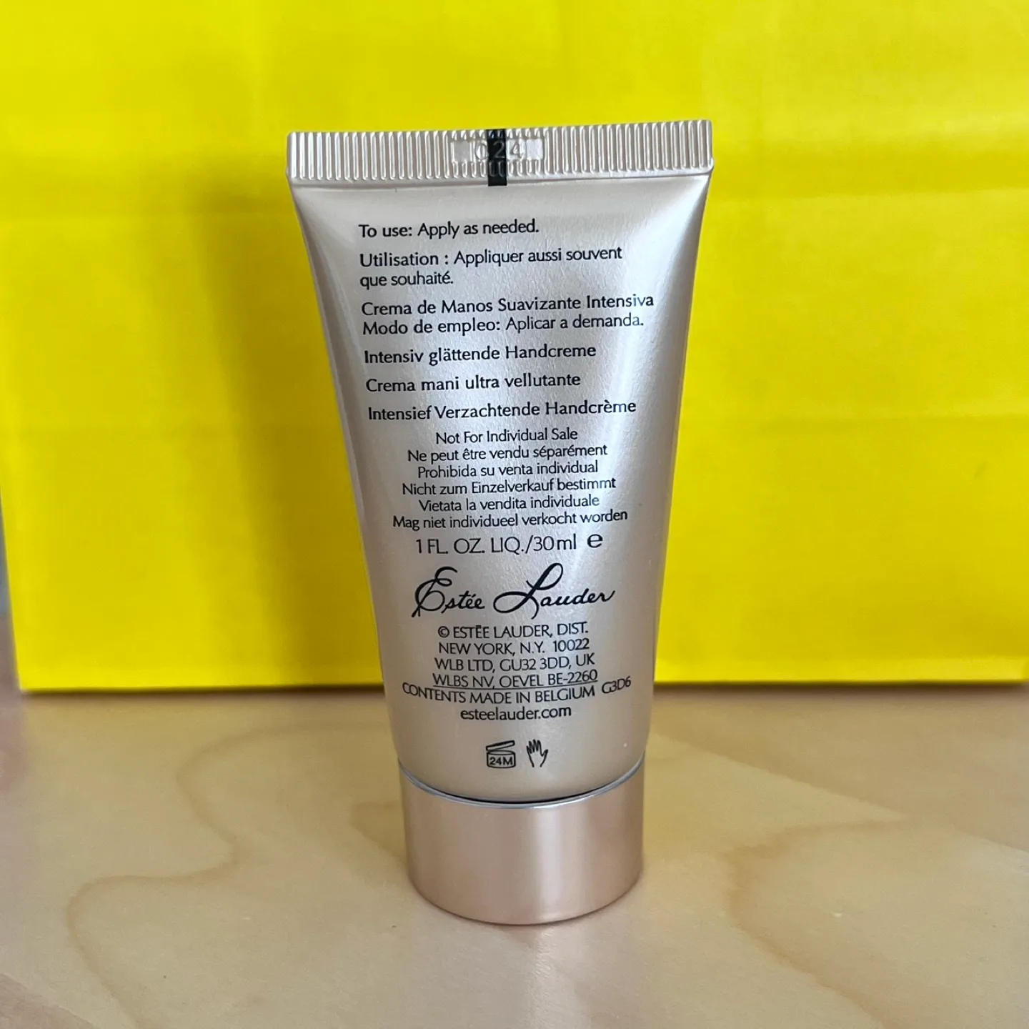 《New》Estee Lauder Re-Nutriv Intensive Smoothing Hand Creme image indicator(2)