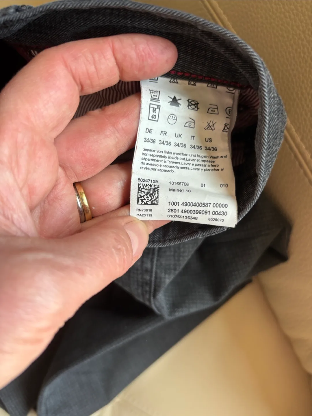 Men’s HUGO BOSS Regular Fit Pants 34/36 image indicator(2)