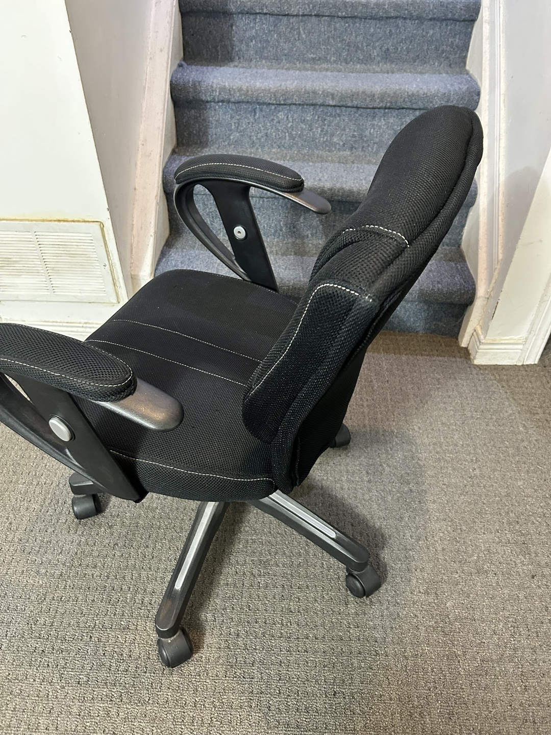 Black Office Chair - photo 2