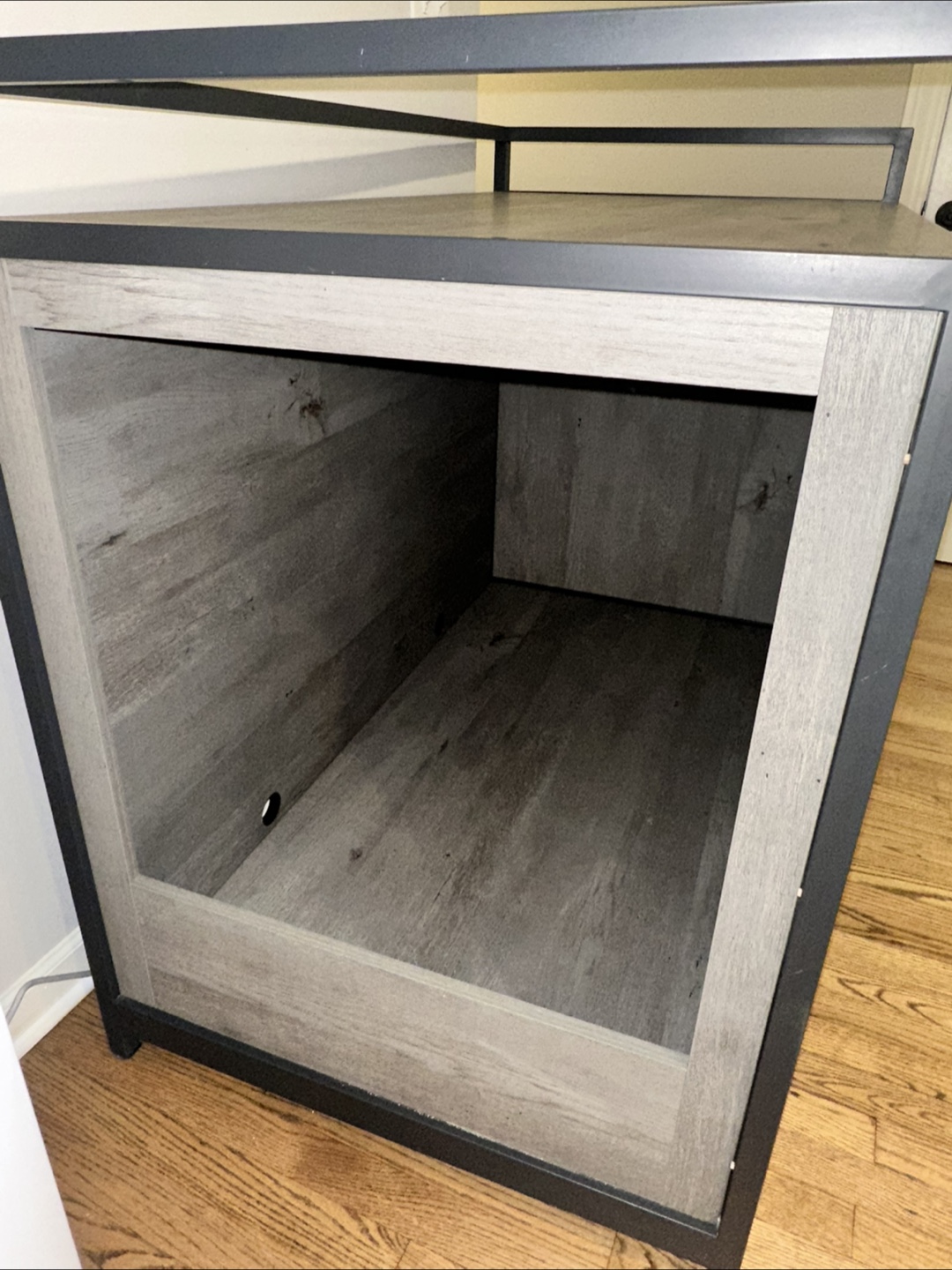 Sliding door farmhouse credenza - houses litter robot 3 - photo 4