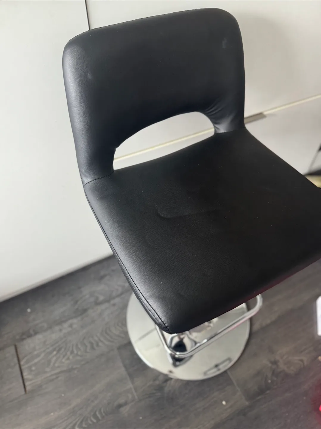 Black Bar Stool 🥕 thumbnail
