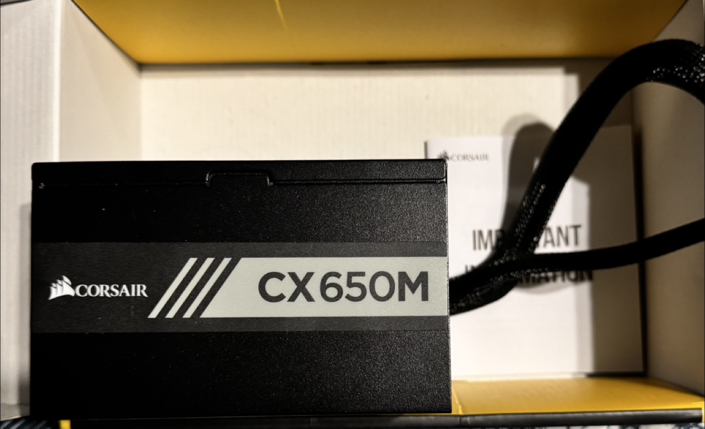 Corsair CX650M Power Supply - photo 3