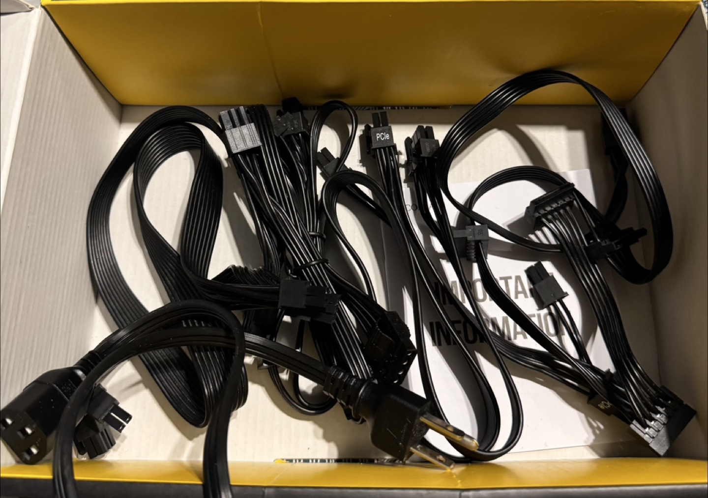 Corsair CX650M Power Supply - photo 5