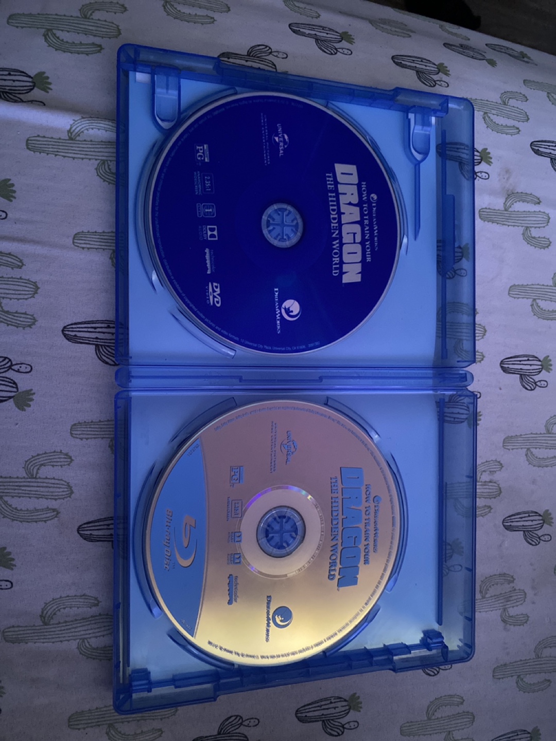 How to Train Your Dragon: The Hidden World Blu-Ray + DVD - photo 3