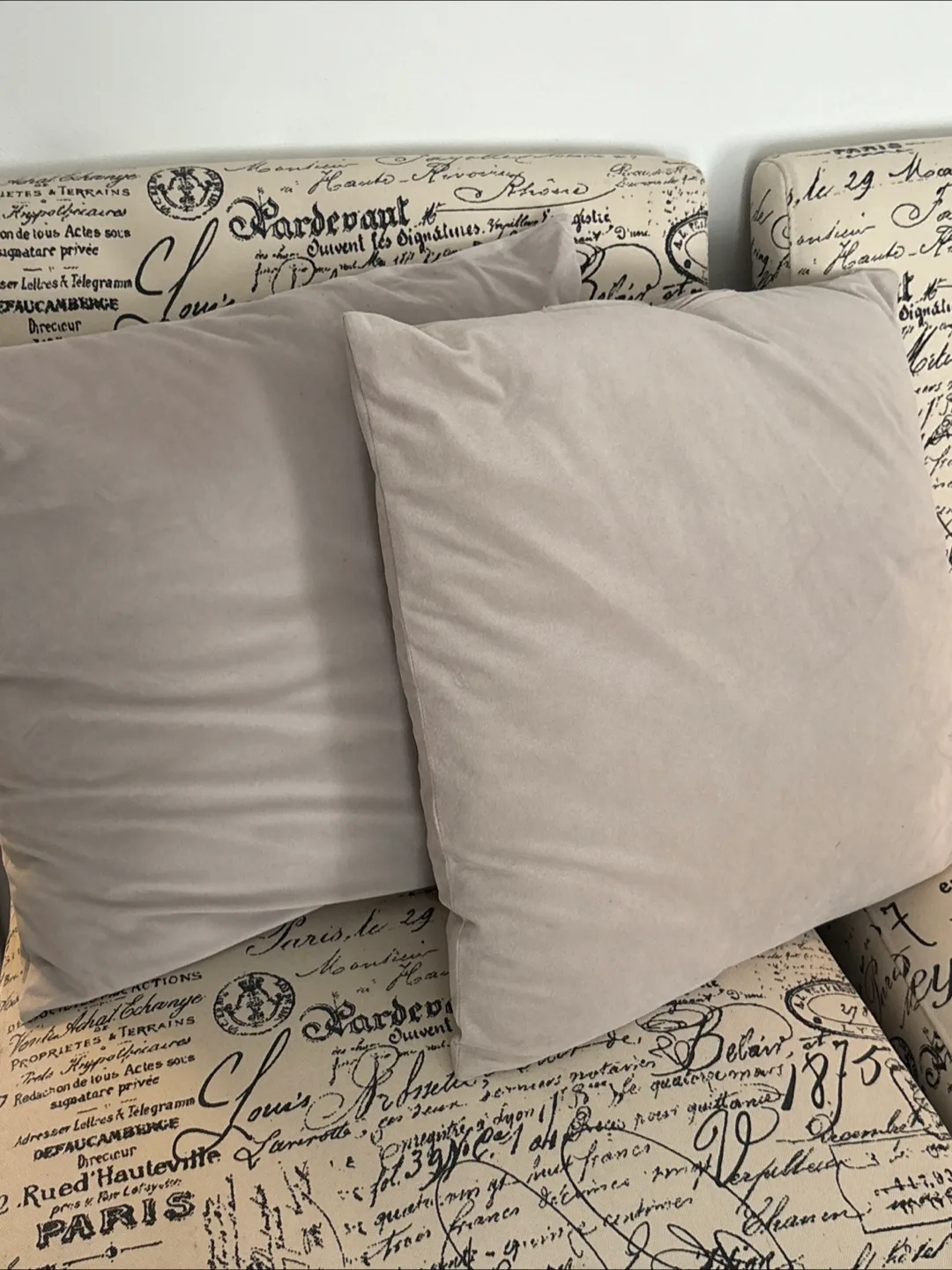 Set of Decorative Square Pillows thumbnail