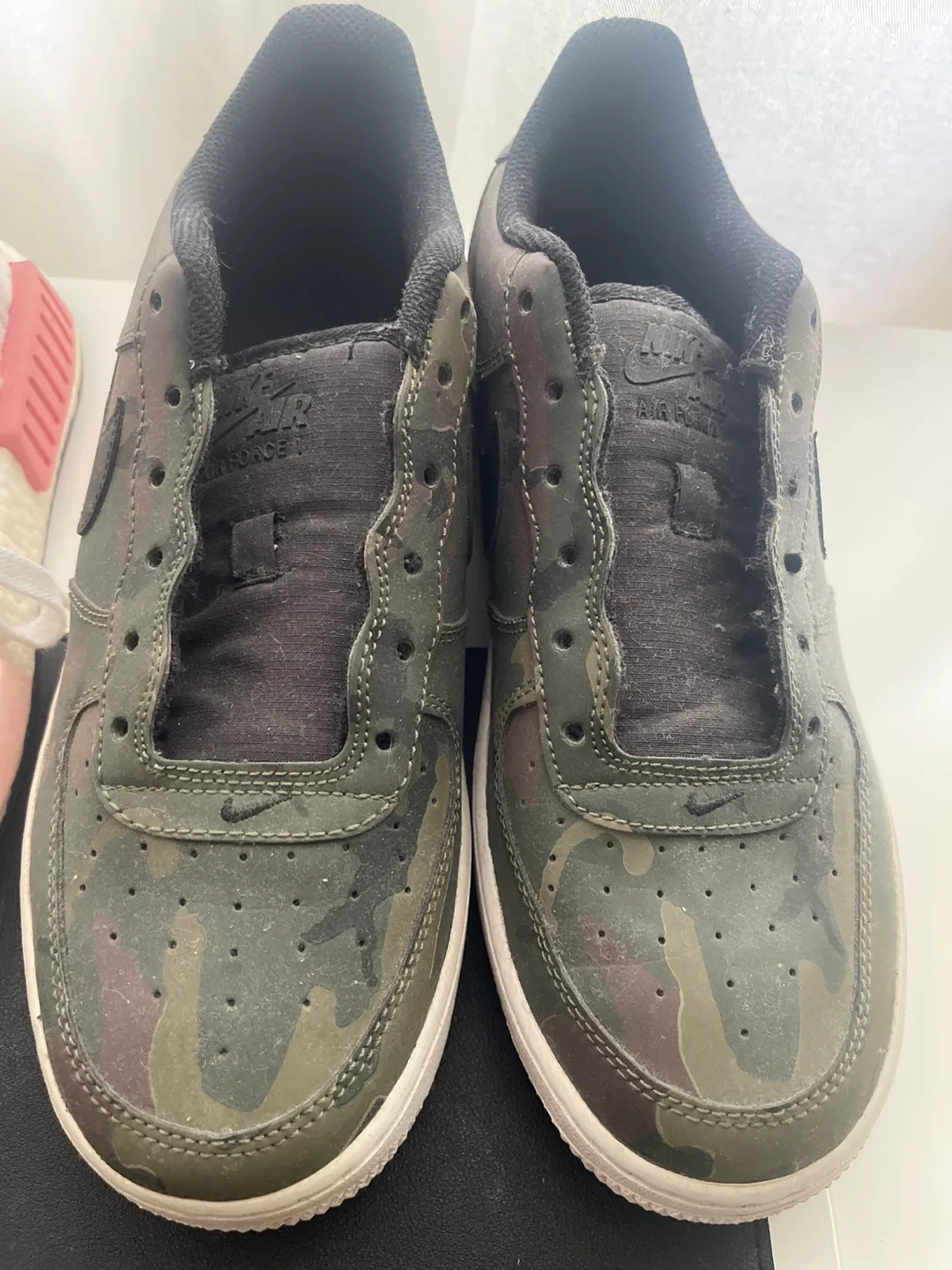 Assorted Athletic Shoes image indicator(6)