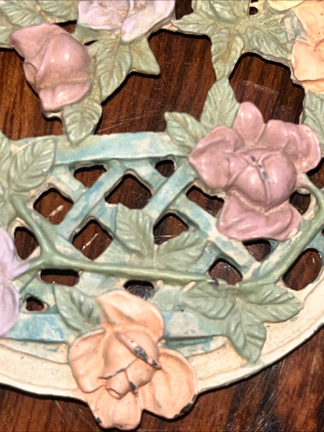 Metal Floral and Butterfly Decor image indicator(4)