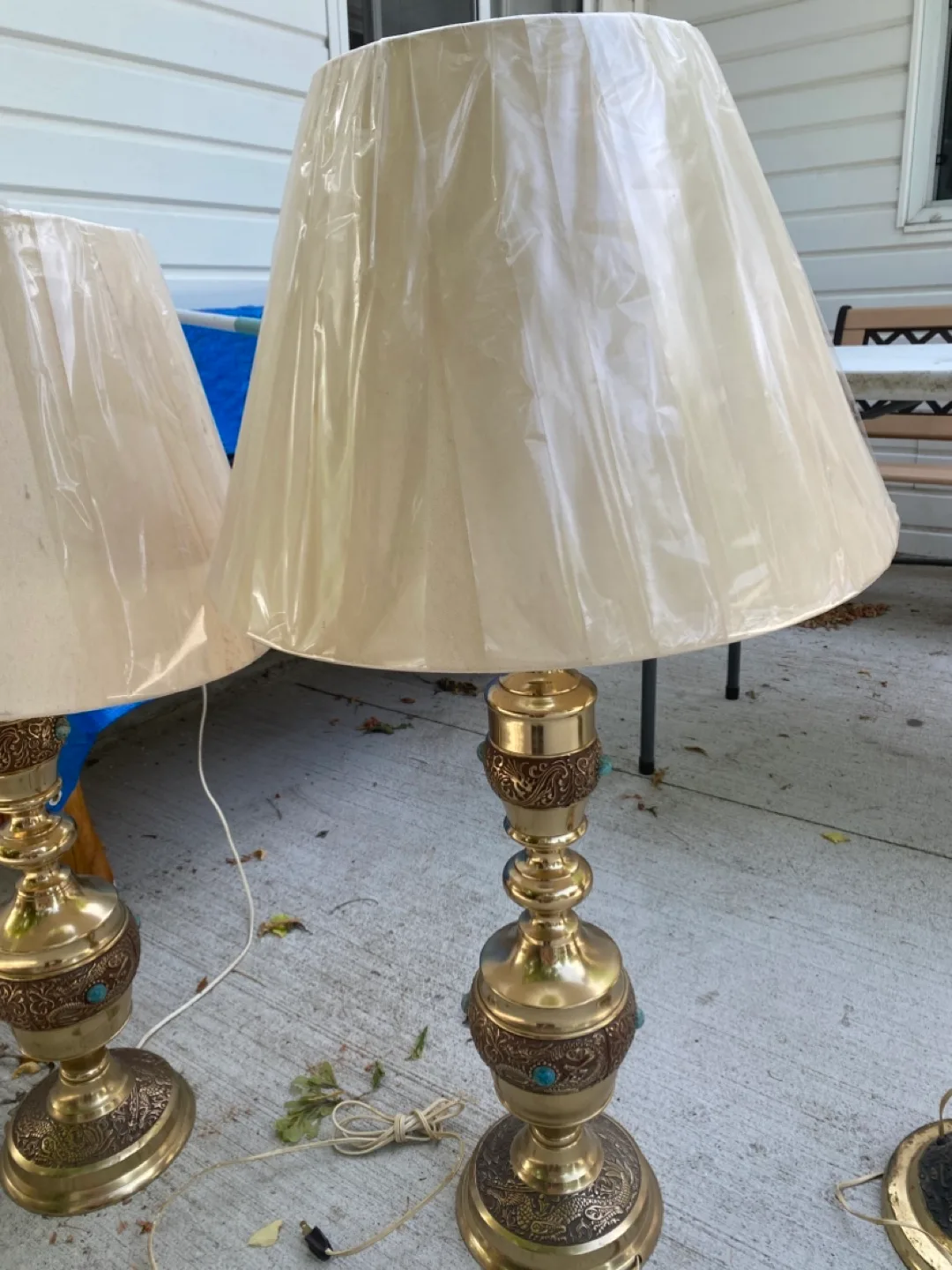 Pair of Vintage Brass Lamps image indicator(2)