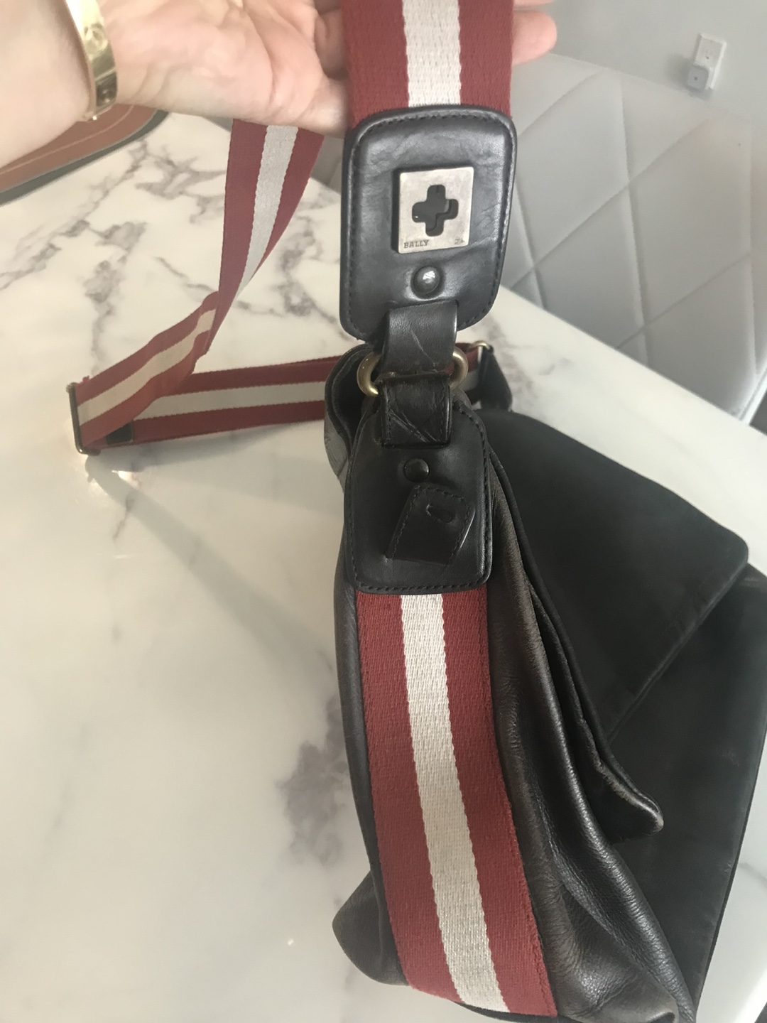 Authentic Bally Messenger Bag - photo 3