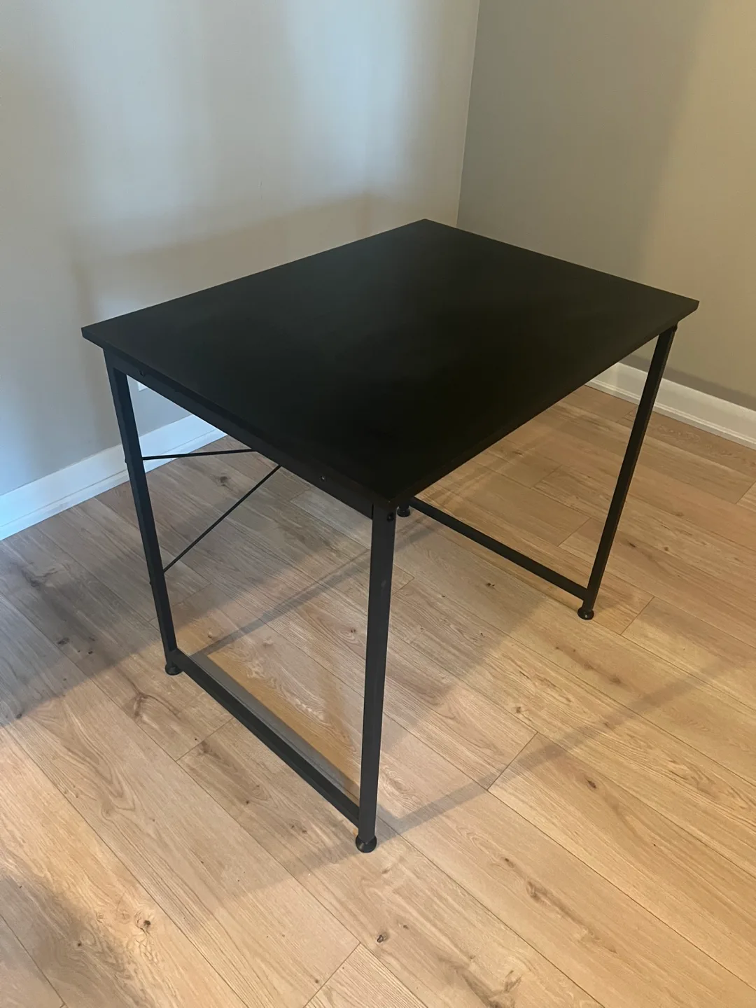 Black Desk thumbnail