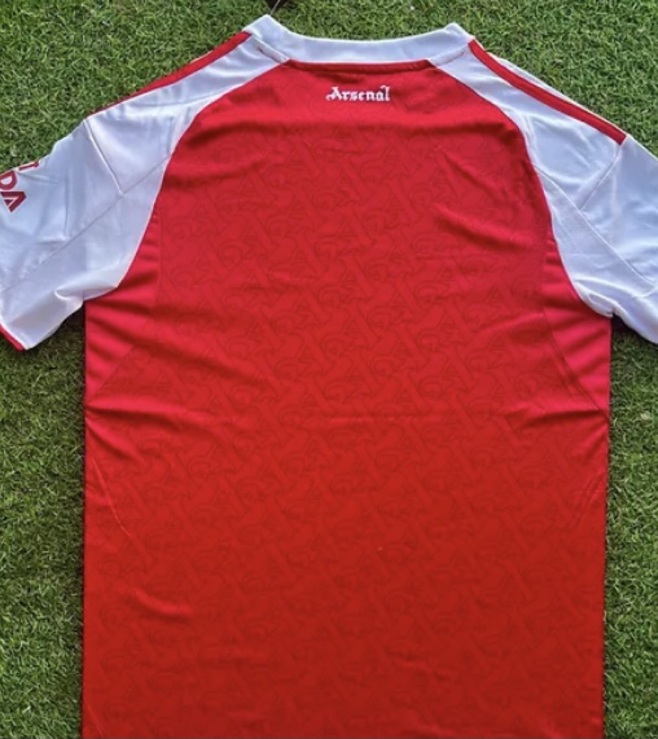 Arsenal New Season Soccer Jersey 25/26 - photo 3