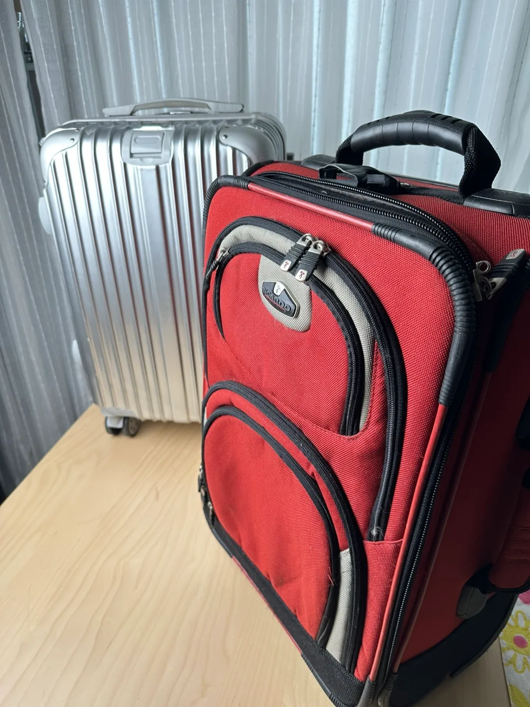 21” Luggage / carry on thumbnail