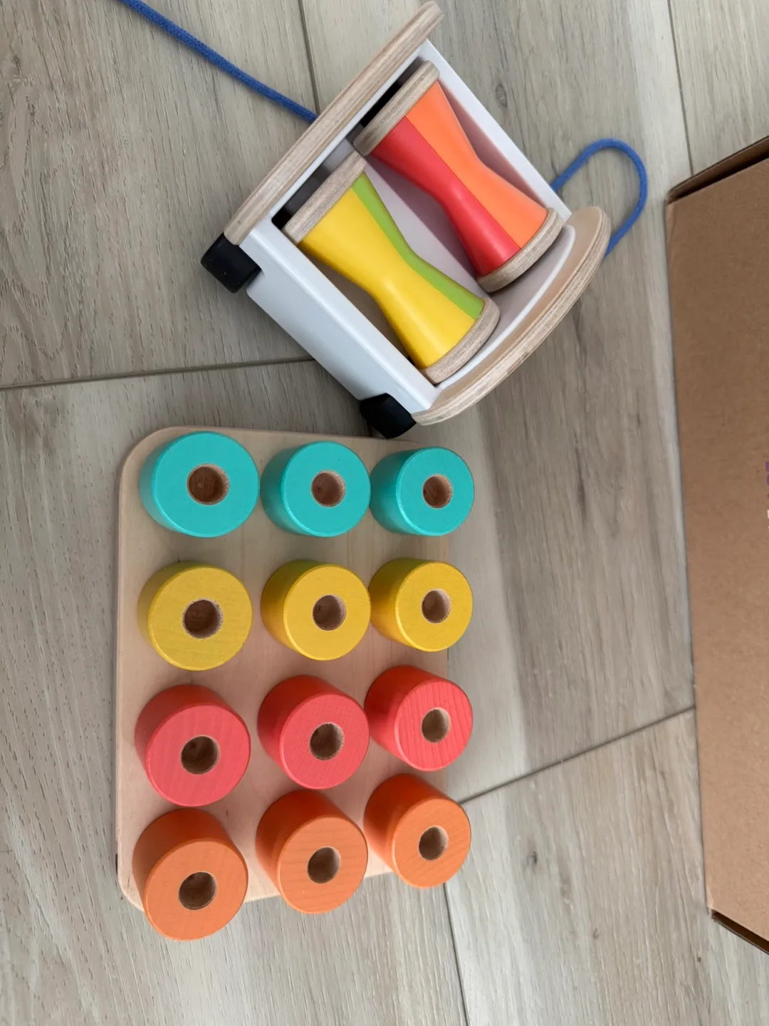 Lovevery play kit (16-18M) image indicator(4)