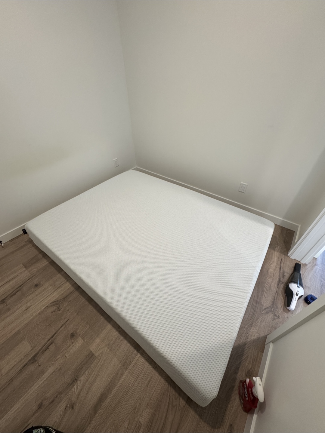 Zinus Queen Mattress - photo 2