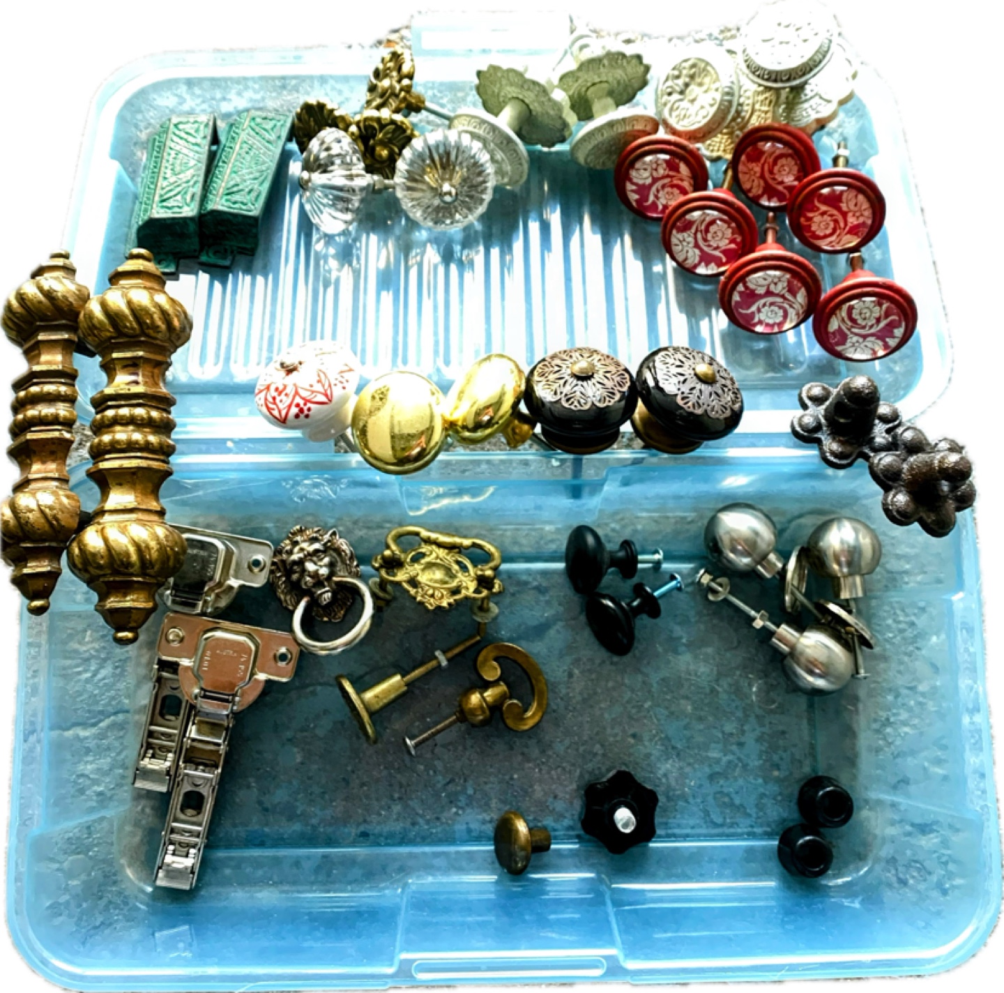 Variety of Decorative Knobs and Pulls - photo 2