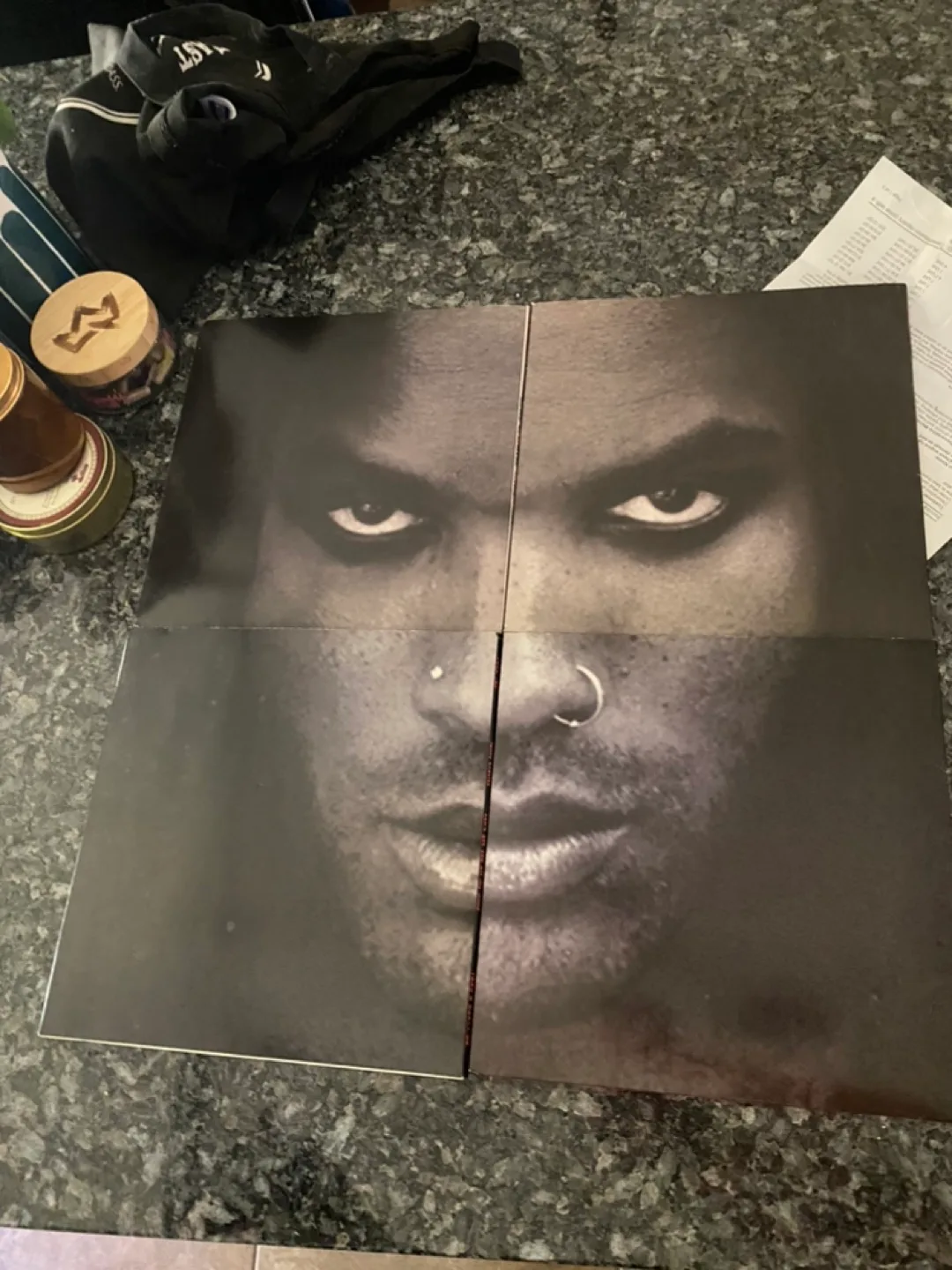 Lenny Kravitz 'Circus' Singles Collection Box Set image indicator(2)