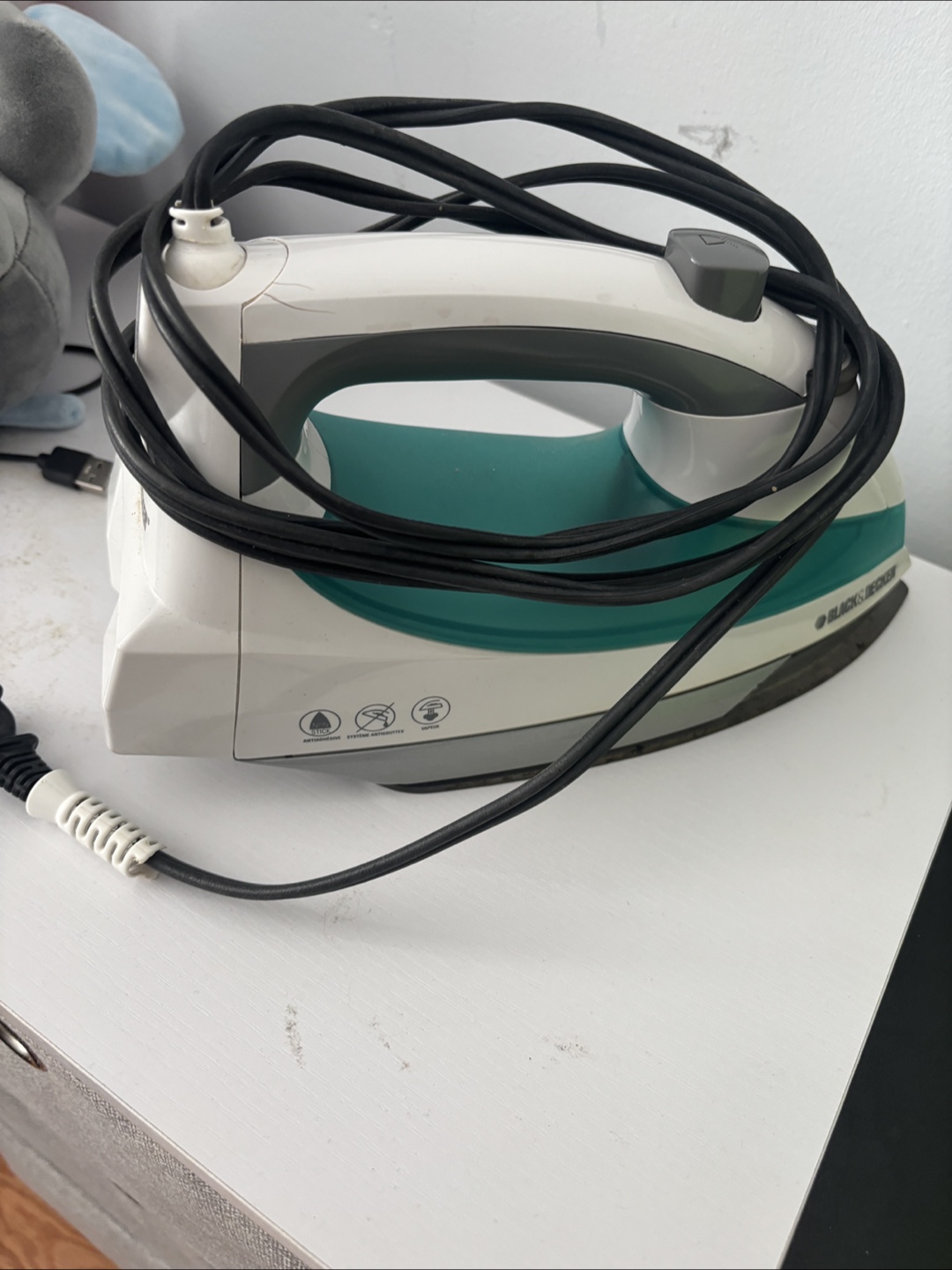 BLACK+DECKER Steam Iron