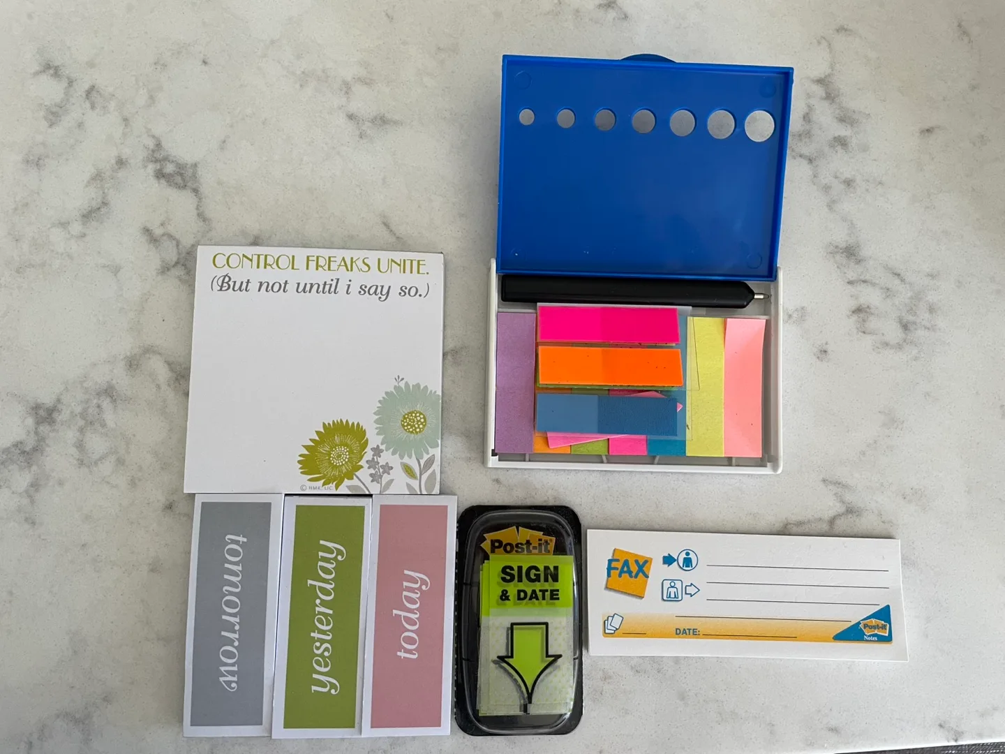 Assorted stationary kit image indicator(2)