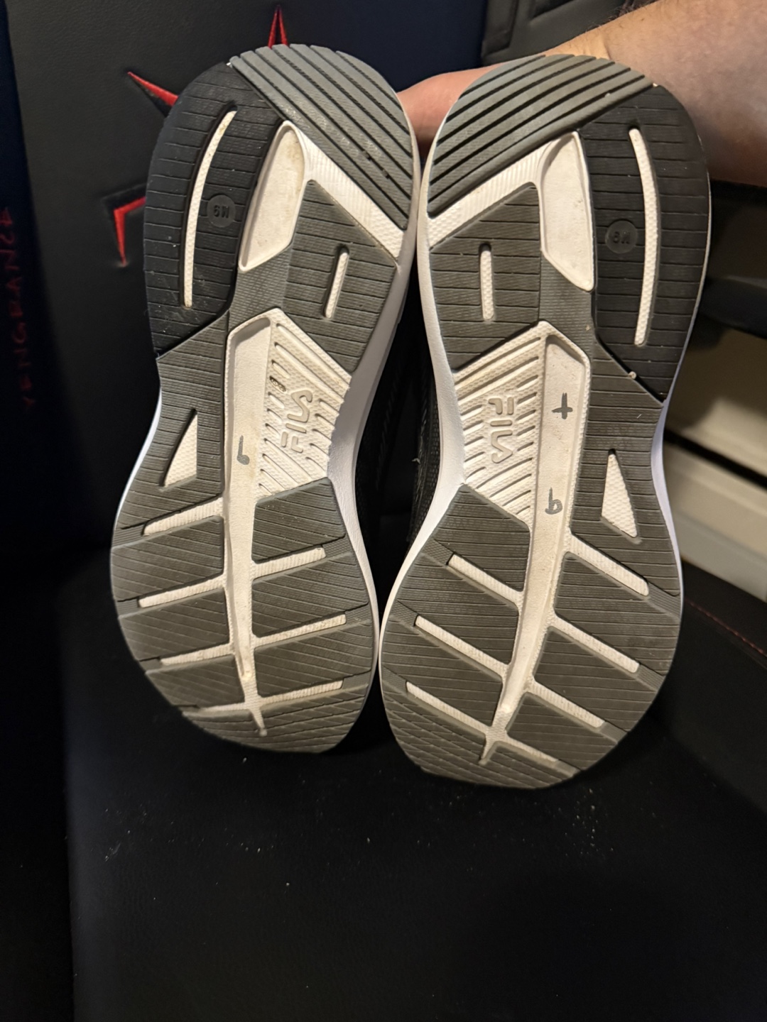 Men’s Fila Running Shoes Size 9 - photo 5