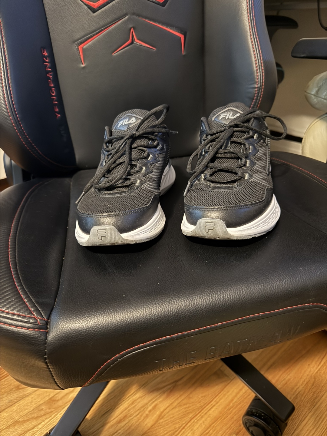 Men’s Fila Running Shoes Size 9